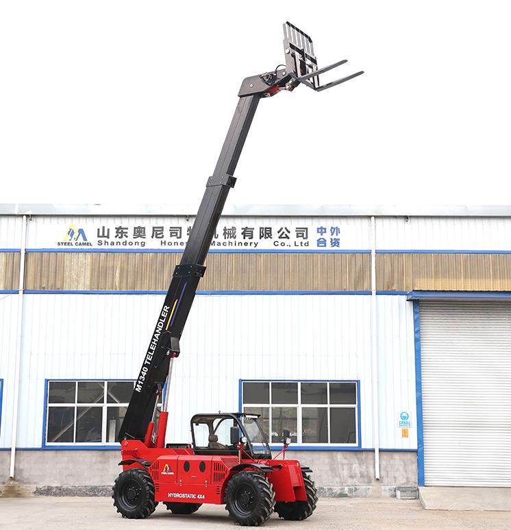 رافعة تلسكوبية سعة 4 طن ووزن 8800 رطل وطول 13 مترًا